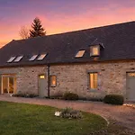 Le Refuge De Seve - Domaine Entier - 8 - 15 Pers - 6 Sdb - Billard Et Jacuzzi بيت للعطل *