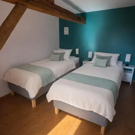 Dom wakacyjny Le Refuge De Seve - Domaine Entier - 8 - 15 Pers - 6 Sdb - Billard Et Jacuzzi Seloignes