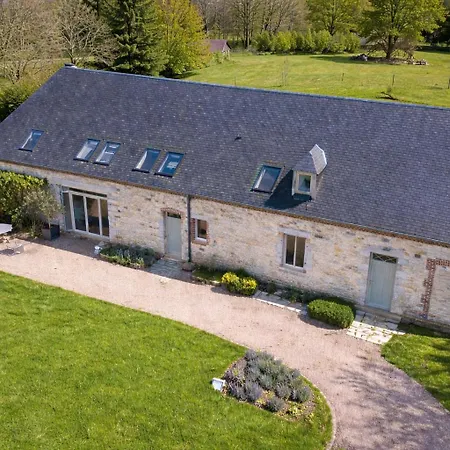 Le Refuge De Seve - Domaine Entier - 8 - 15 Pers - 6 Sdb - Billard Et Jacuzzi Seloignes