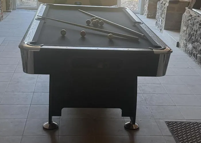 Le Refuge De Seve - Domaine Entier - 8 - 15 Pers - 6 Sdb - Billard Et Jacuzzi Holiday home Seloignes