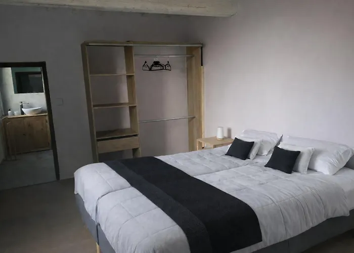 Le Refuge De Seve - Domaine Entier - 8 - 15 Pers - 6 Sdb - Billard Et Jacuzzi