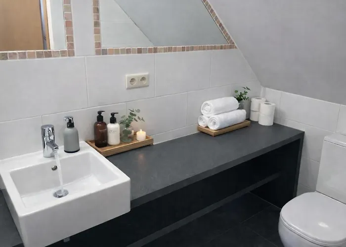 Le Refuge De Seve - Domaine Entier - 8 - 15 Pers - 6 Sdb - Billard Et Jacuzzi Holiday home Seloignes